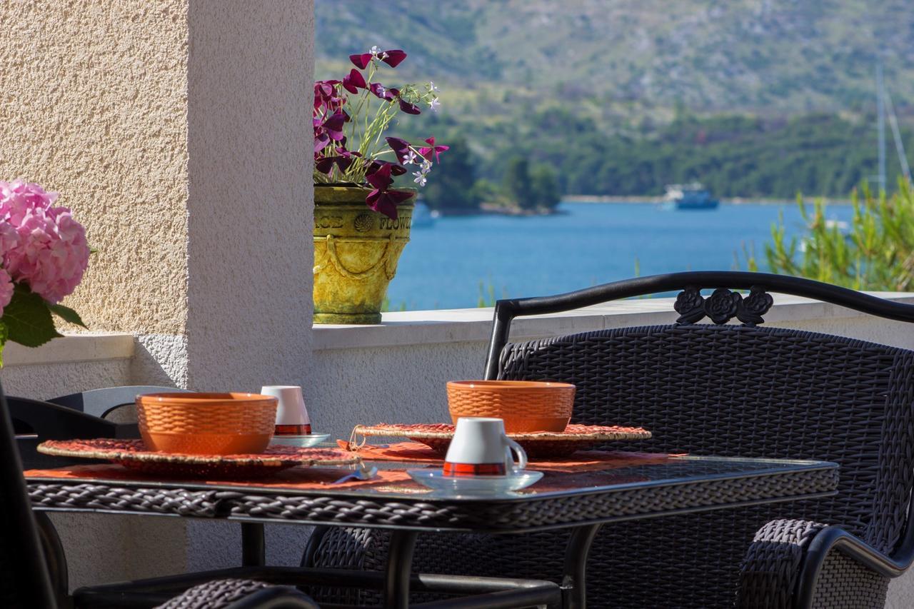 Sea Breeze - Front Sea Apartment زابوريتش المظهر الخارجي الصورة
